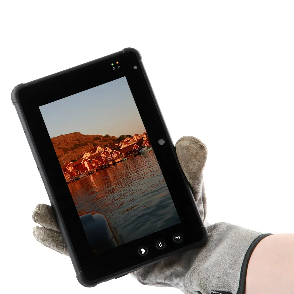 A tablet, modell RP70 Android in hand