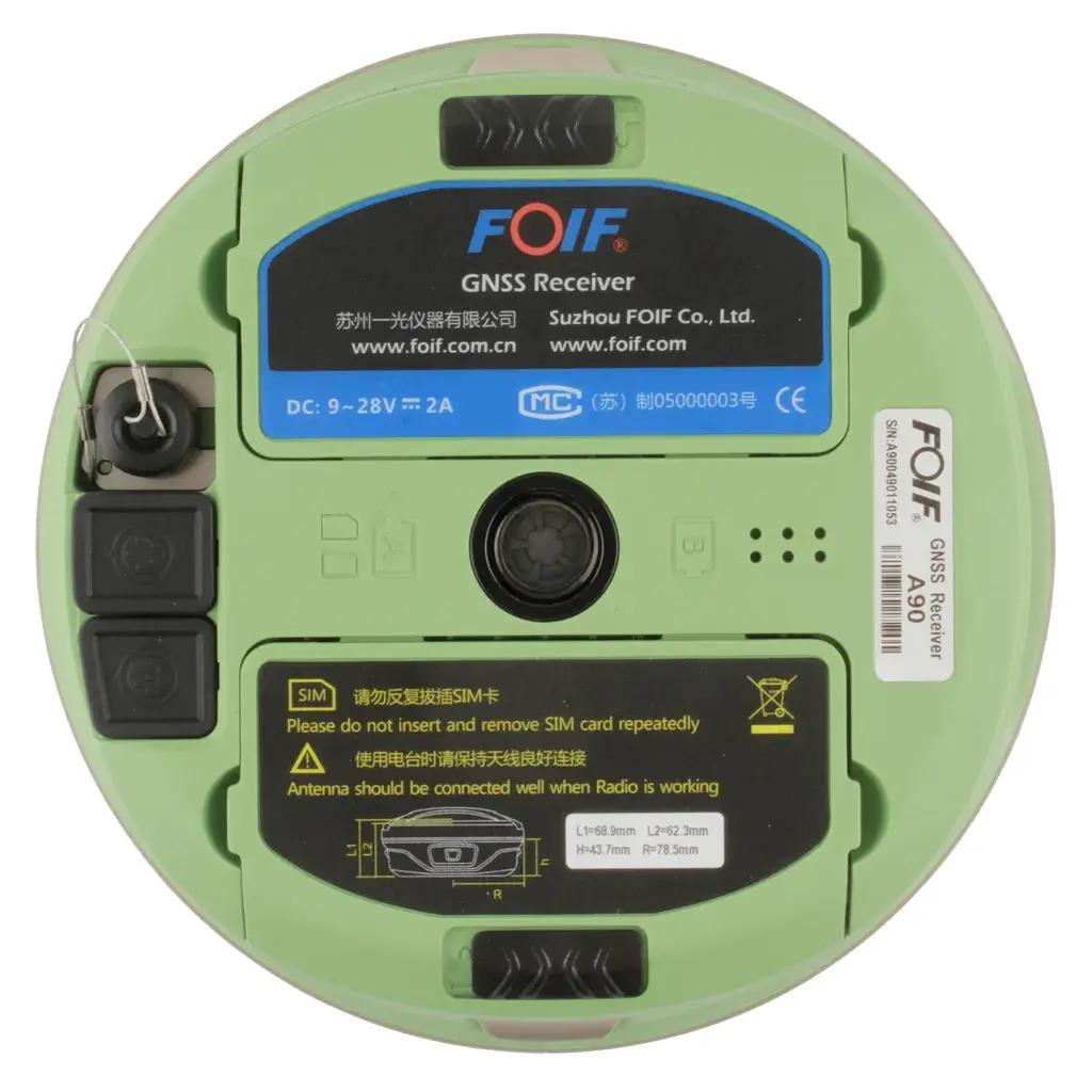 En GNSS-mottagare av modell A90, undersida