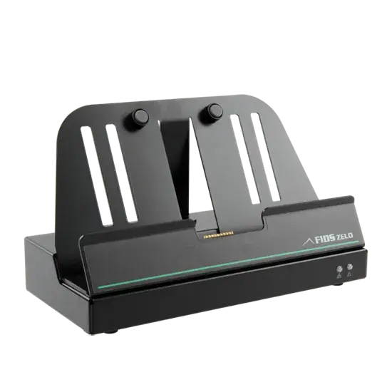 Kontorsdocka med AC-adapter framifrån 